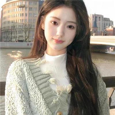 紧锁 海报